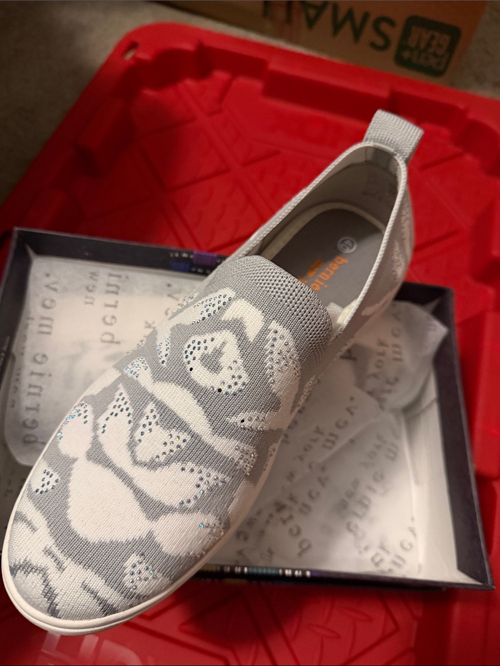 Slip-On Knit Floral Pattern Women's Sneaker - Light Gray